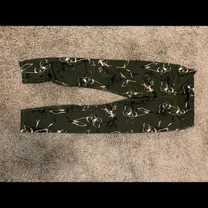 Army green floral fabletics leggings